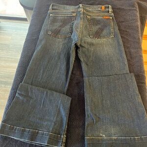 Dojo jeans. 28x32. Worn a few times. Great condition. No fraying.